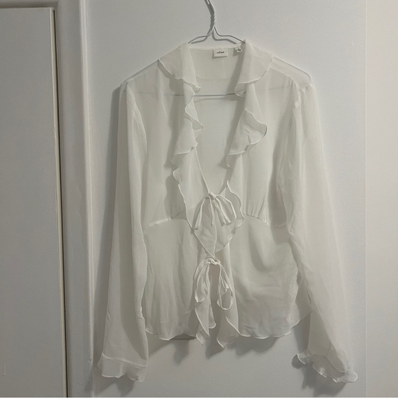 Wilfred Frenchy Blouse size medium in White- Aritzia - Picture 1 of 14